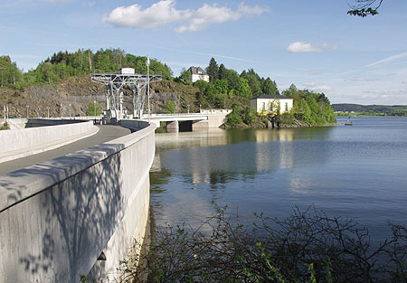 Staumauer Bleilochstausee